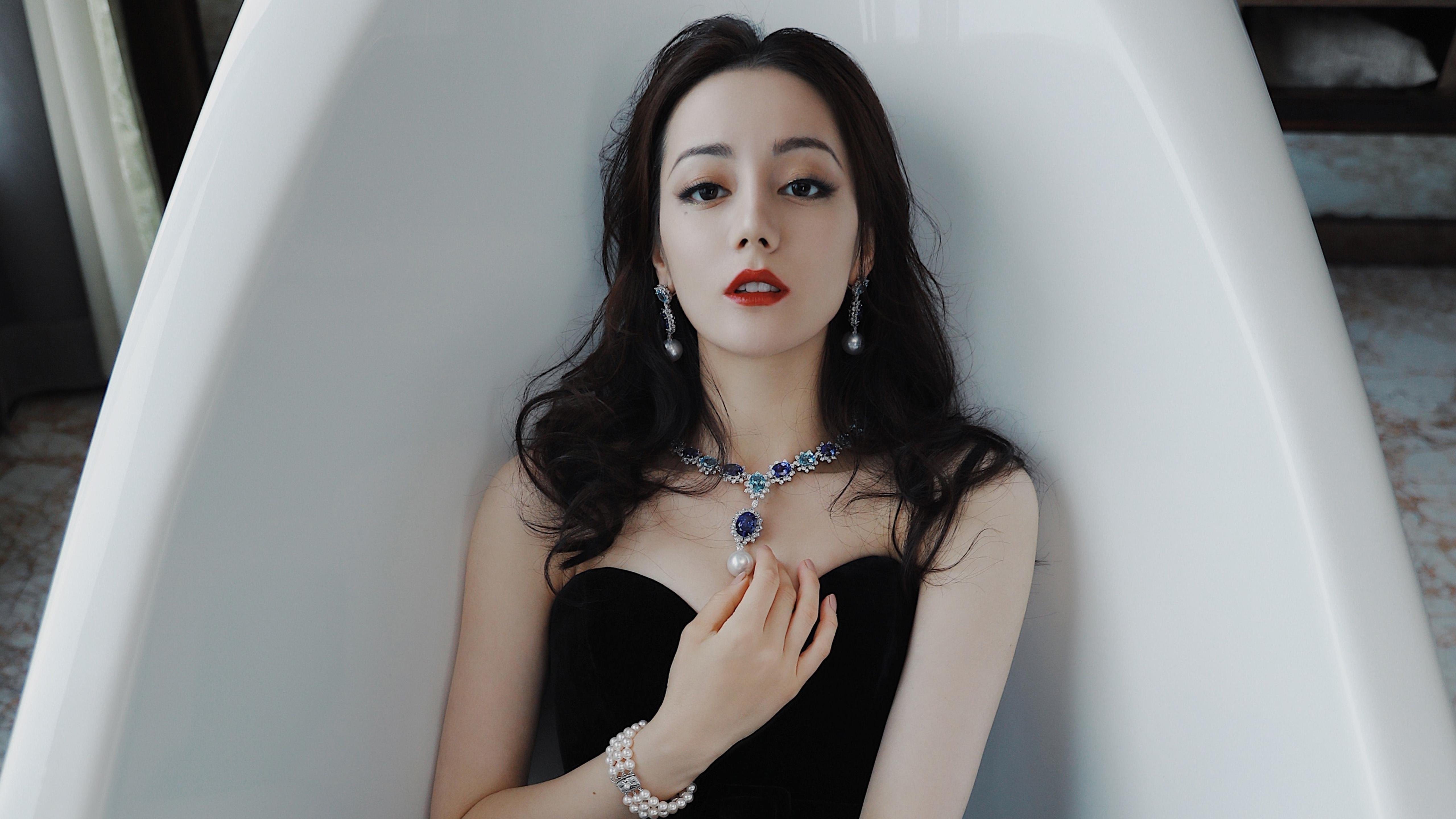 【明星碰撞】丁俊晖和奥沙利文的经典对决瞬间回放，丁俊晖和奥沙利文第一次比赛