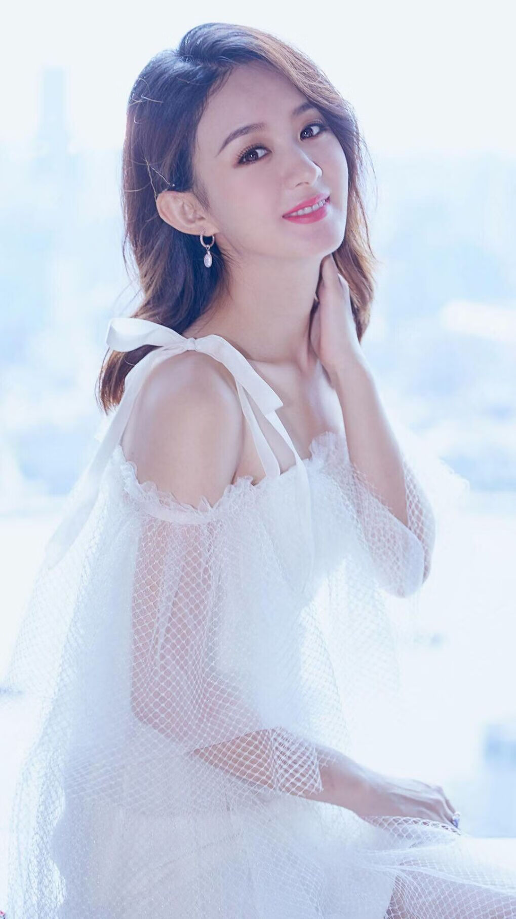 官方发布全新主场战袍设计灵感来源于俱乐部百年文化传承