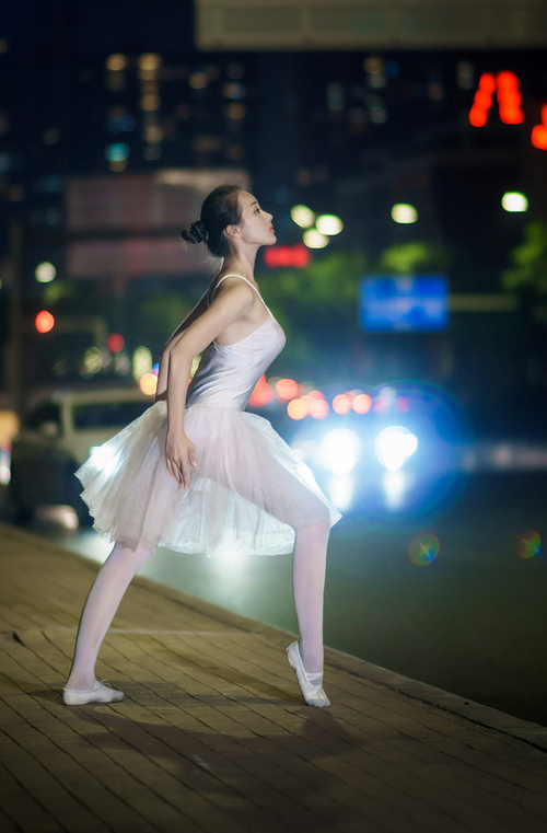 九游官网pc-德甲节奏飙升：快攻快守，精彩不停！，快攻德玩法