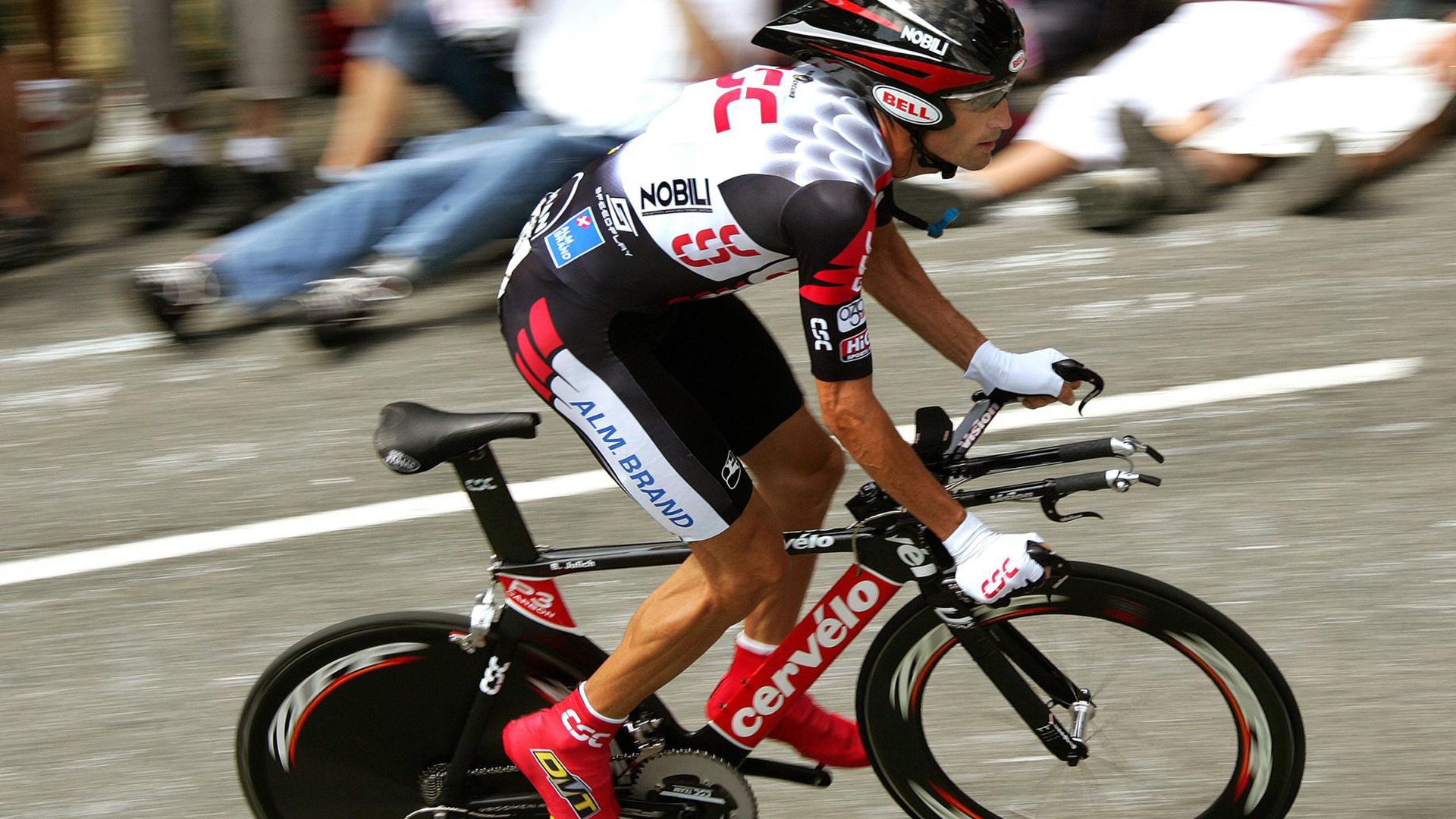 九游官网入口-法甲：巴黎主场2-1战胜里尔，积分优势扩大，法甲巴黎阵容